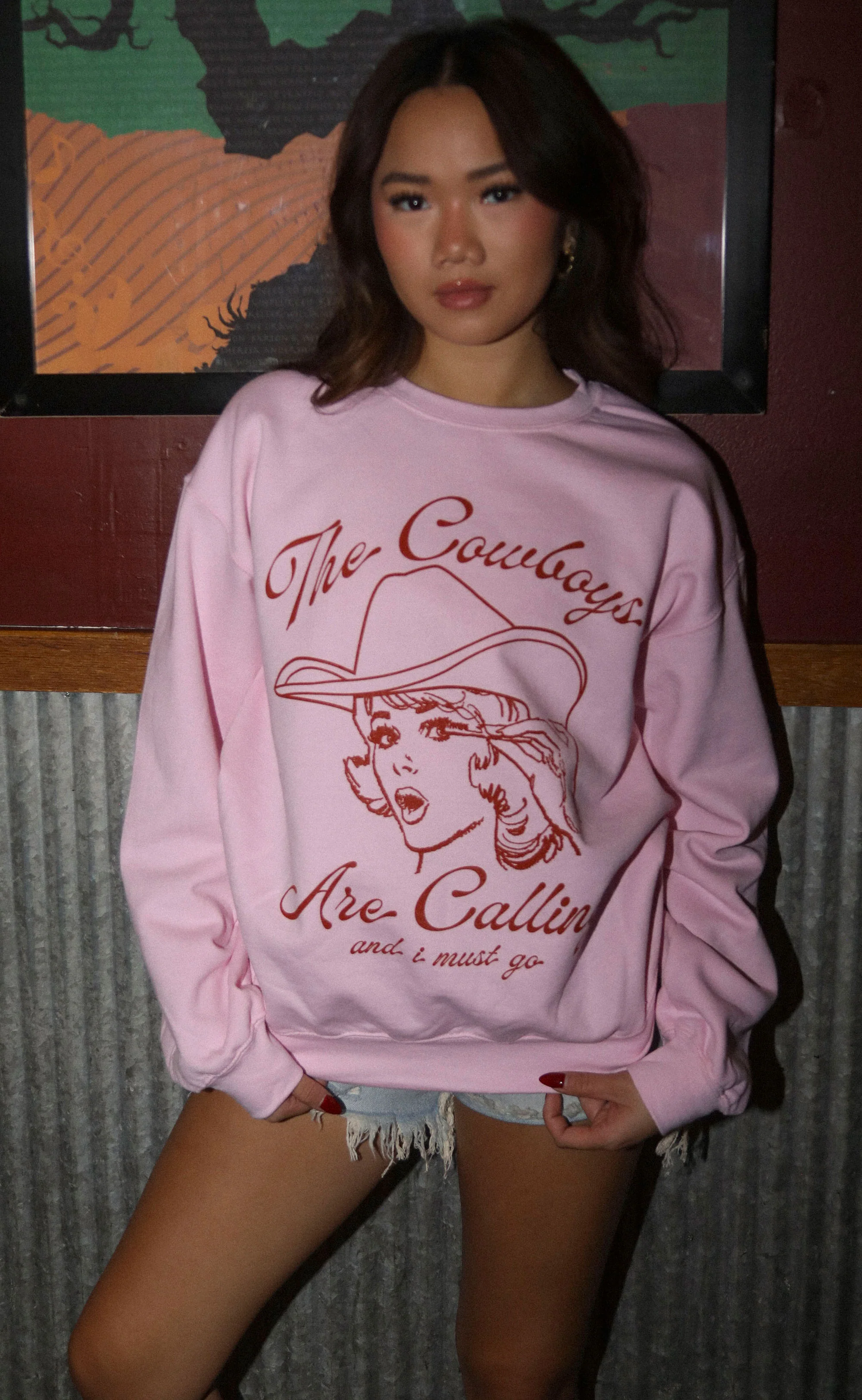 charlie southern: cowboys are calling sweatshirt - pink - Image 4