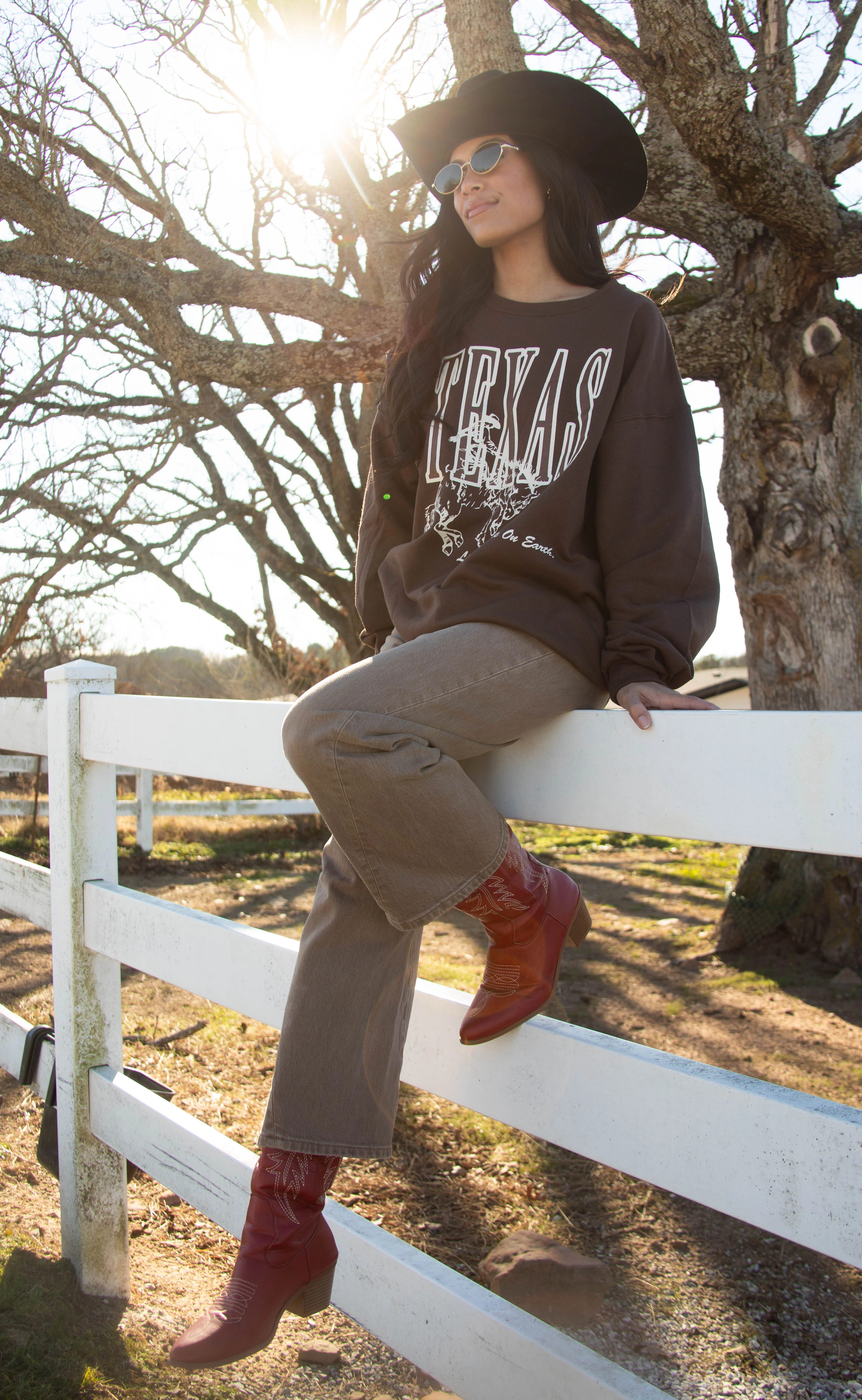 charlie southern: texas like no place on earth sweatshirt - Image 2