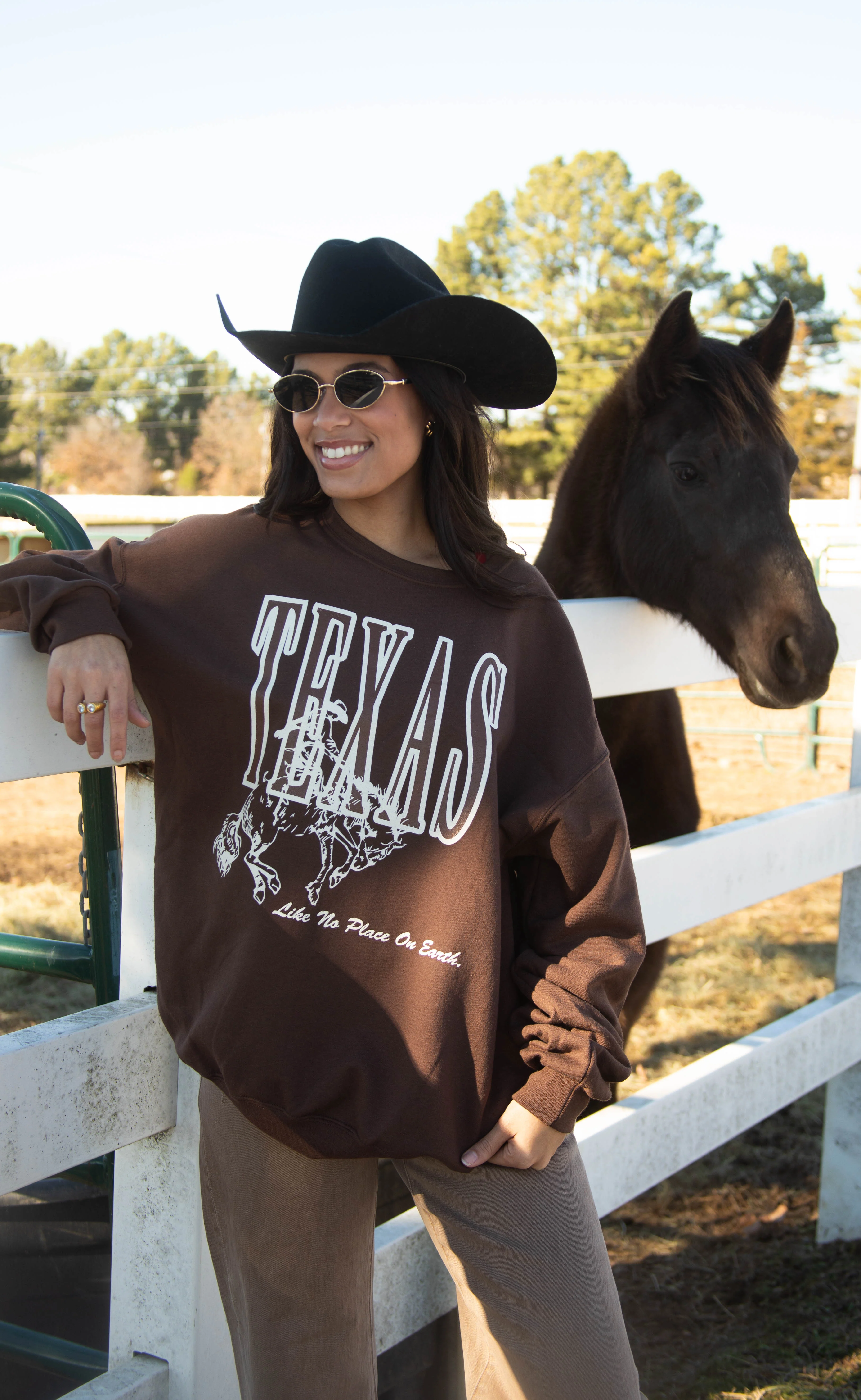 charlie southern: texas like no place on earth sweatshirt - Image 3