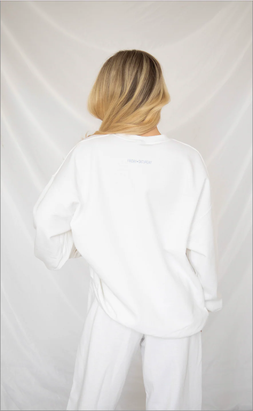 friday + saturday: classic mom sweatshirt - blue - Image 3