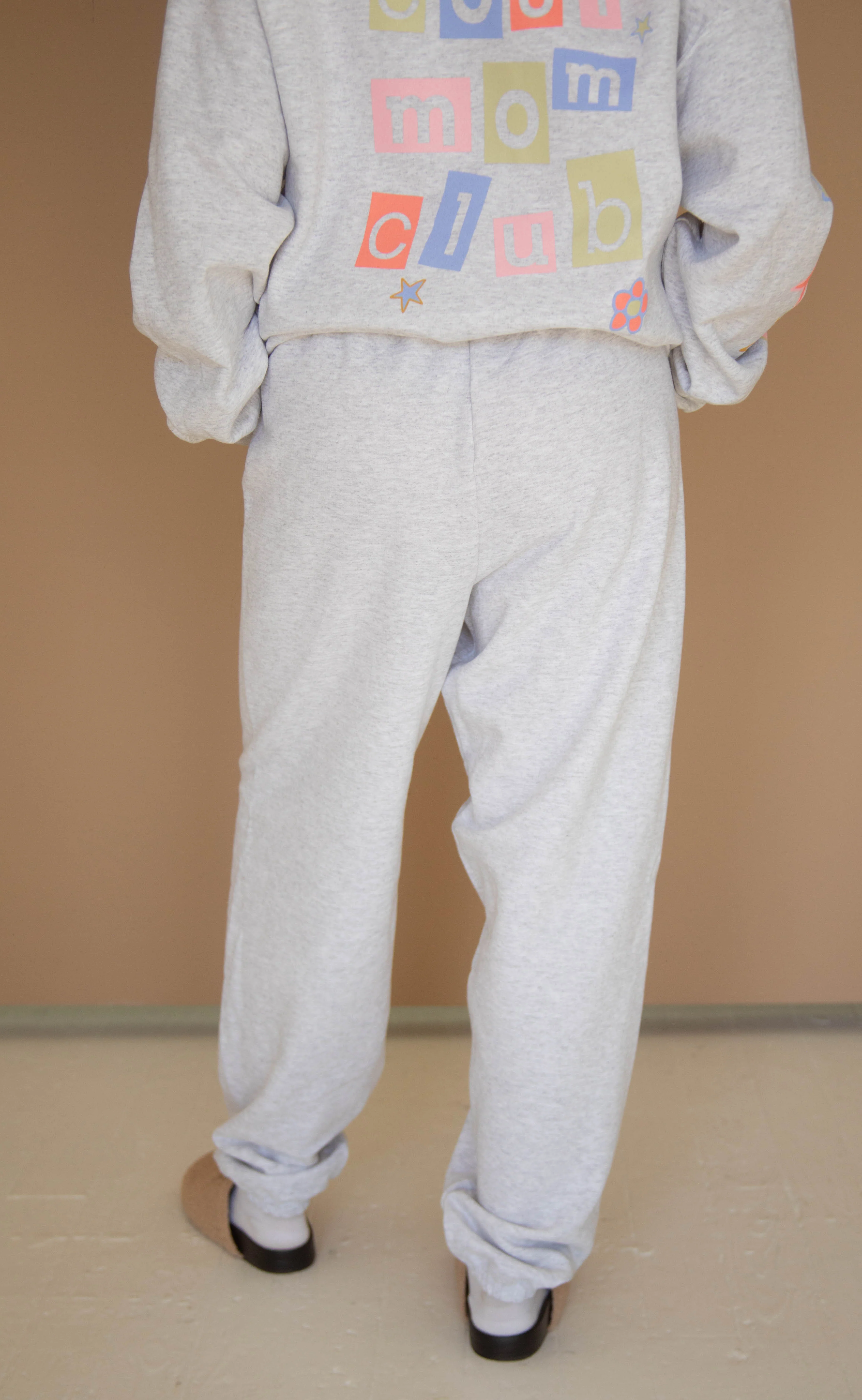 friday + saturday: cool mom sweatpants - Image 4