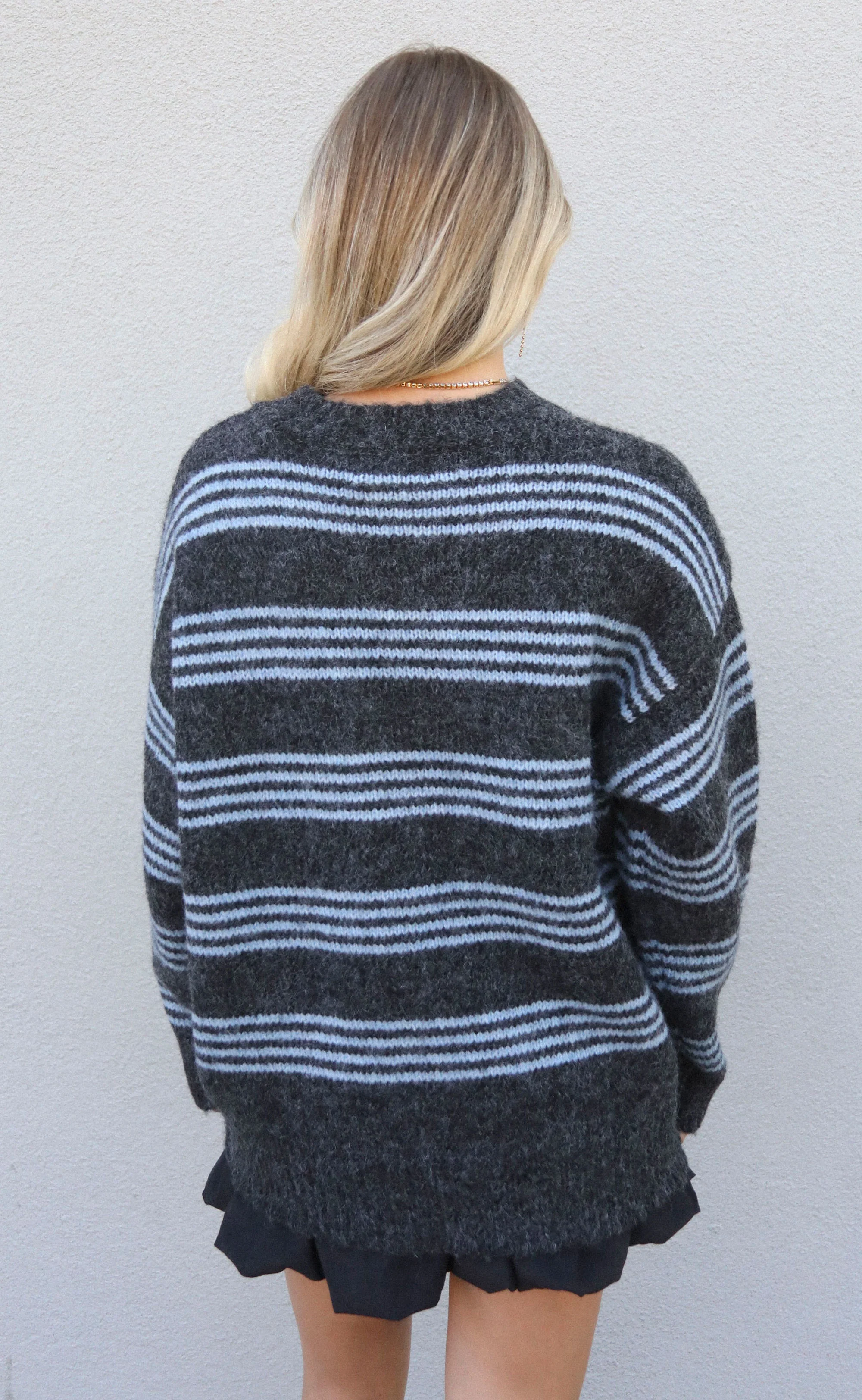 lost in the memory sweater - charcoal/blue - Image 3