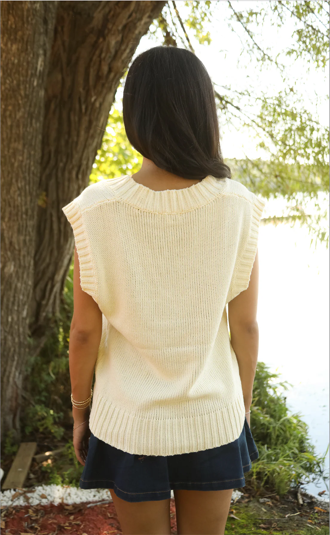 supposed to be sweater vest - Image 3