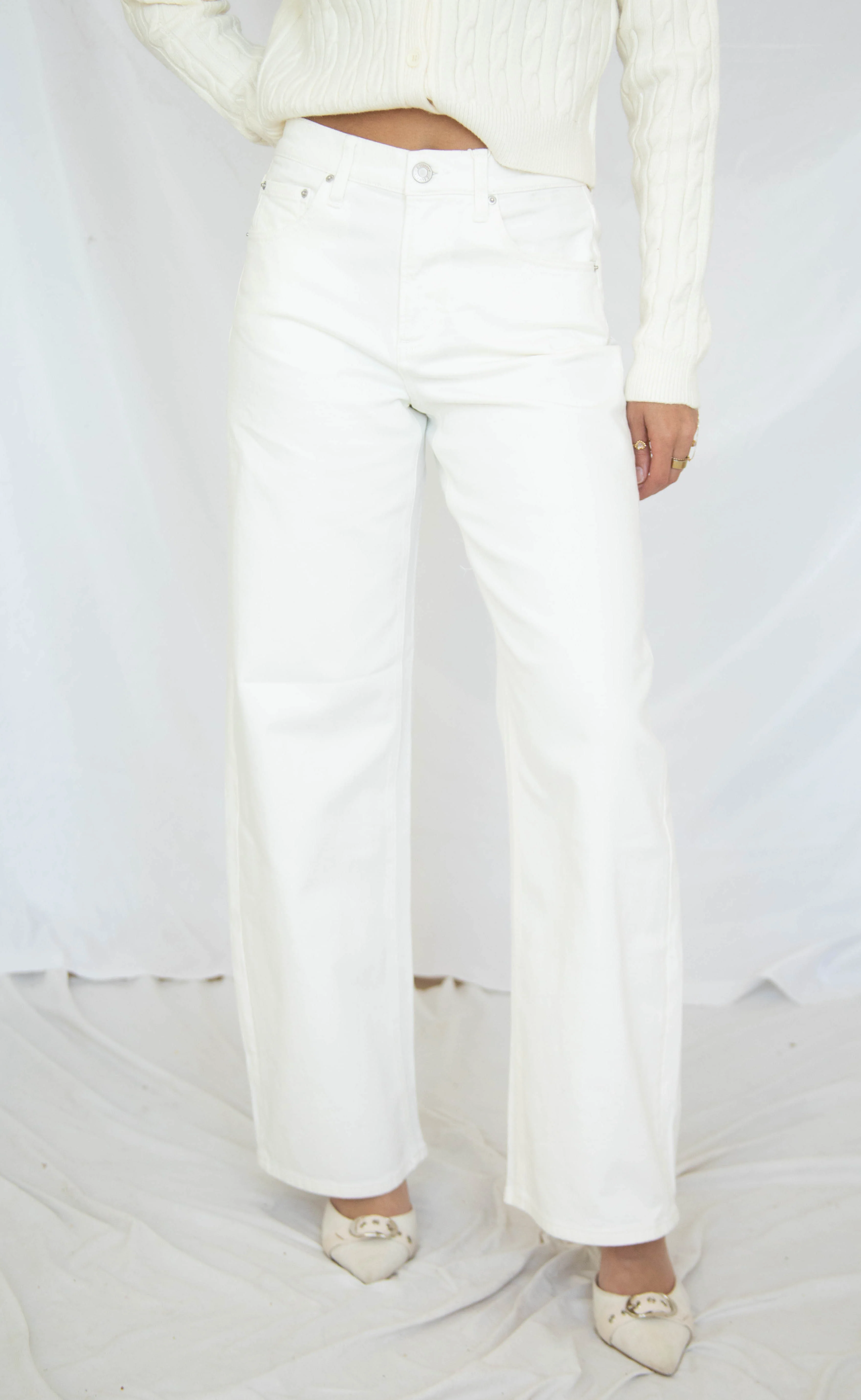 z supply: remi high rise bowed wide leg jeans - cloud - Image 2